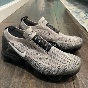 Nike women Gray Vapormax moc2 moon Shoes